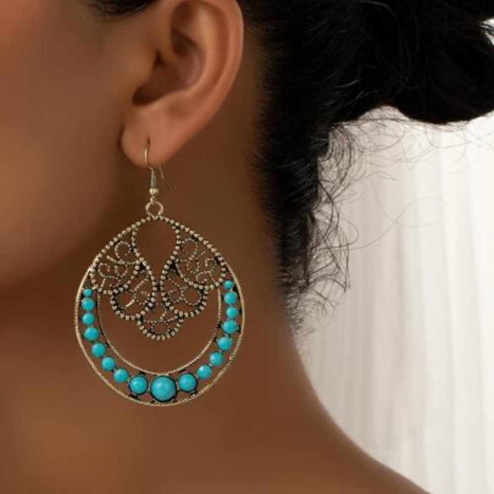 3/$22🩶 Western Turquoise Stone Antiqued Gold Tone Delicate Teardrop Earrings NEW - Picture 10 of 11